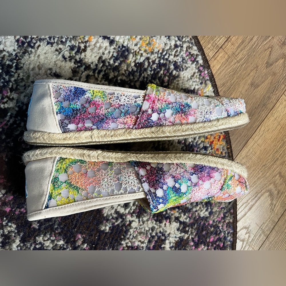 Toms Multi Tie Dye Crochet Rope Sole Slip Ons - Picture 2 of 5